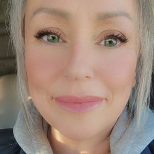 Meet your Posher, Lanette